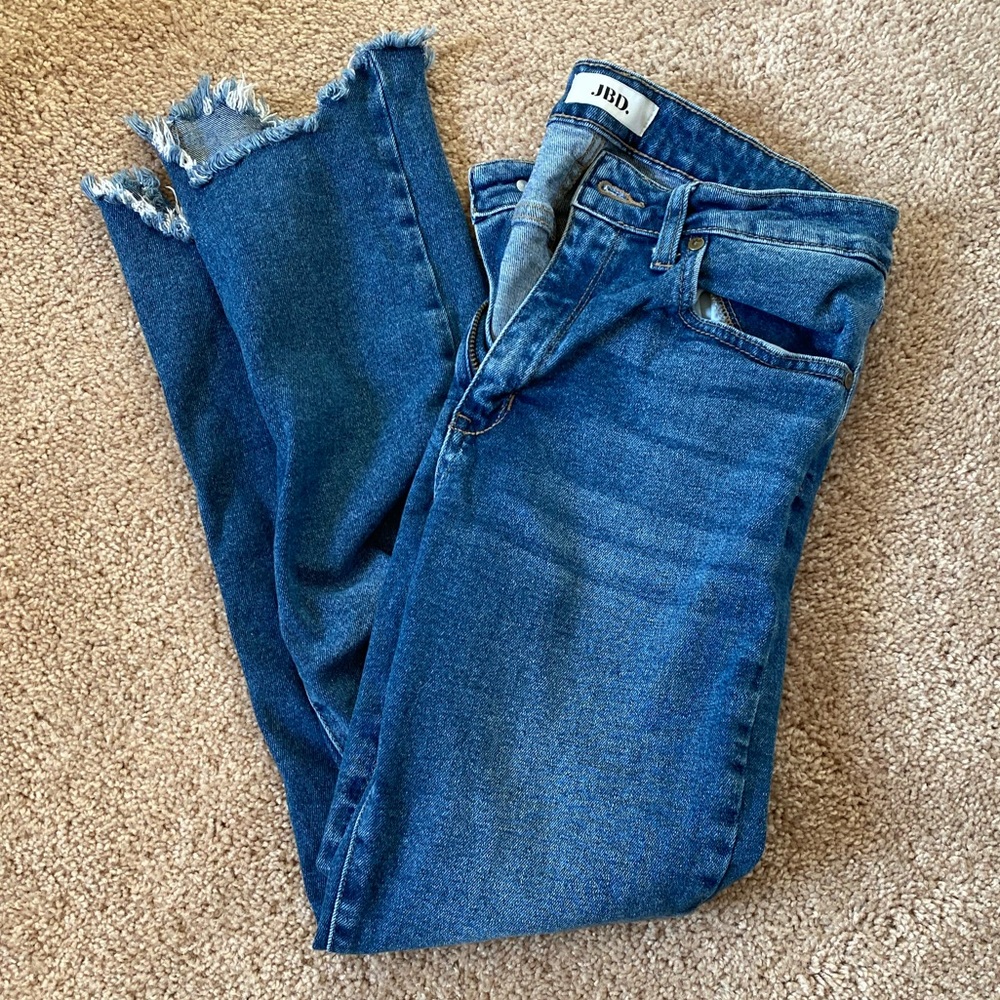 Just Black Denim cropped jeans size 28